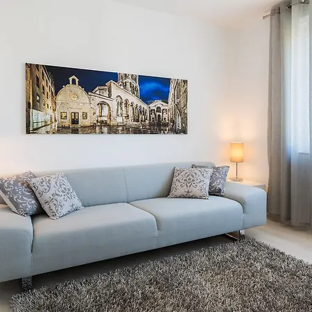 Sandra Apartment